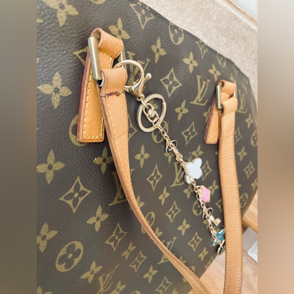 Louis Vuitton Cabas Mezzo - Picture 11 of 16